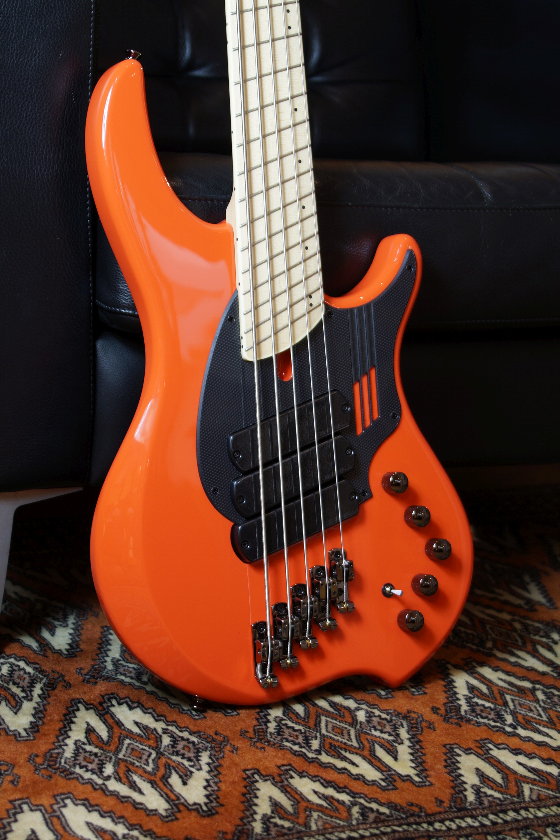 Dingwall NG3 "Nolly" Signature 5-String Fiest Red