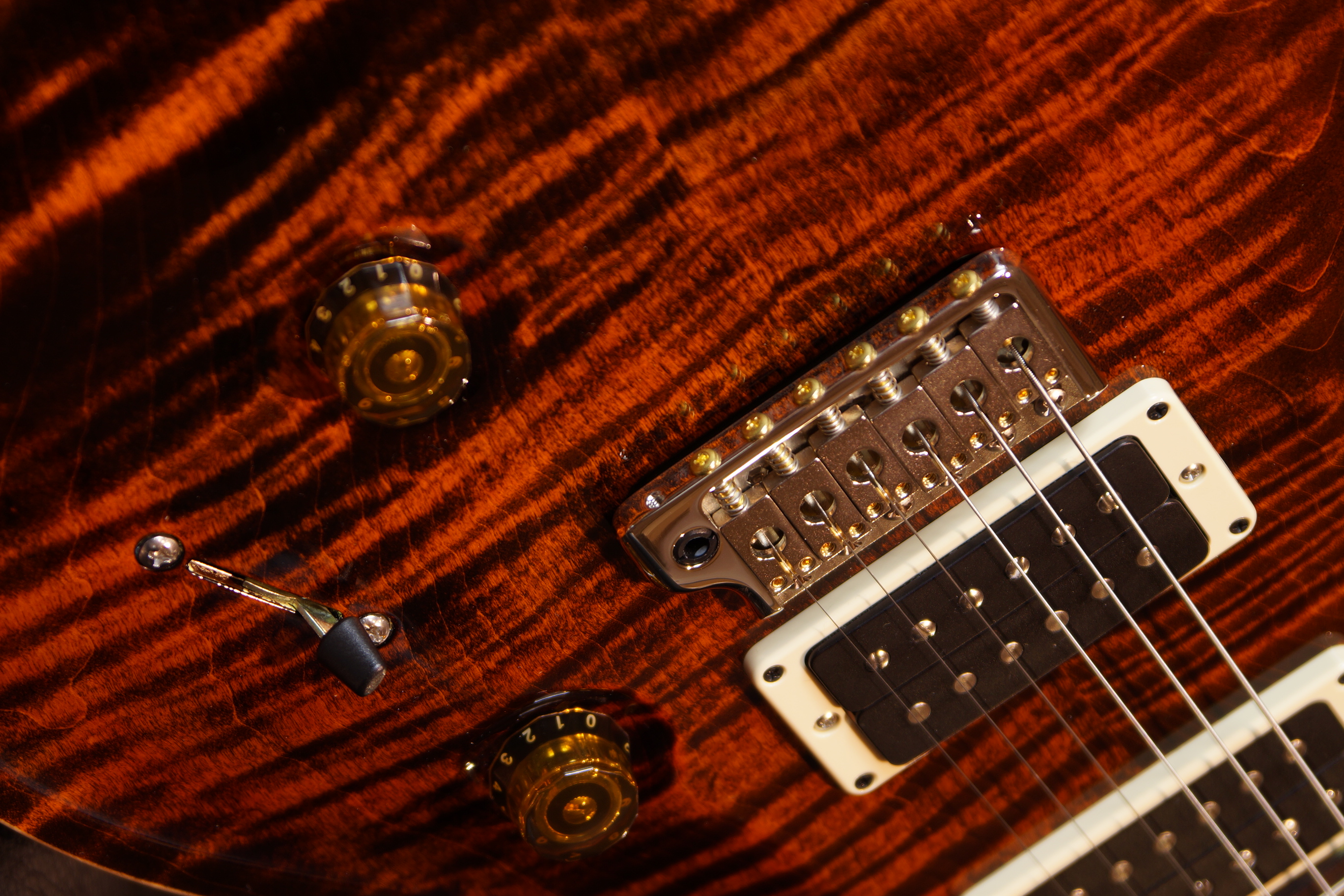 PRS Custom 24 Thin Gen III 85/15 Orange Tiger