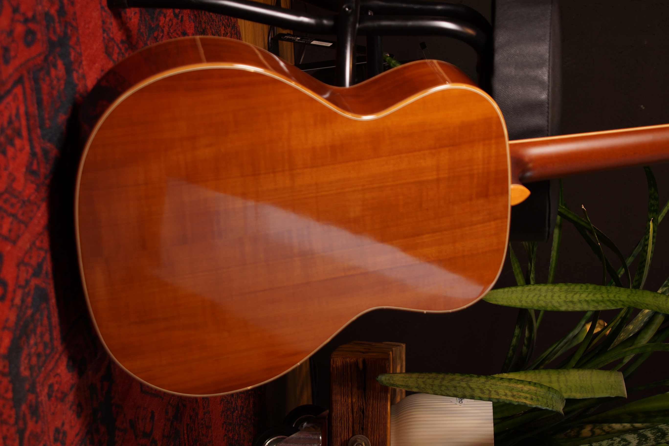 Duke GCr-ELT-Solid incl. Case