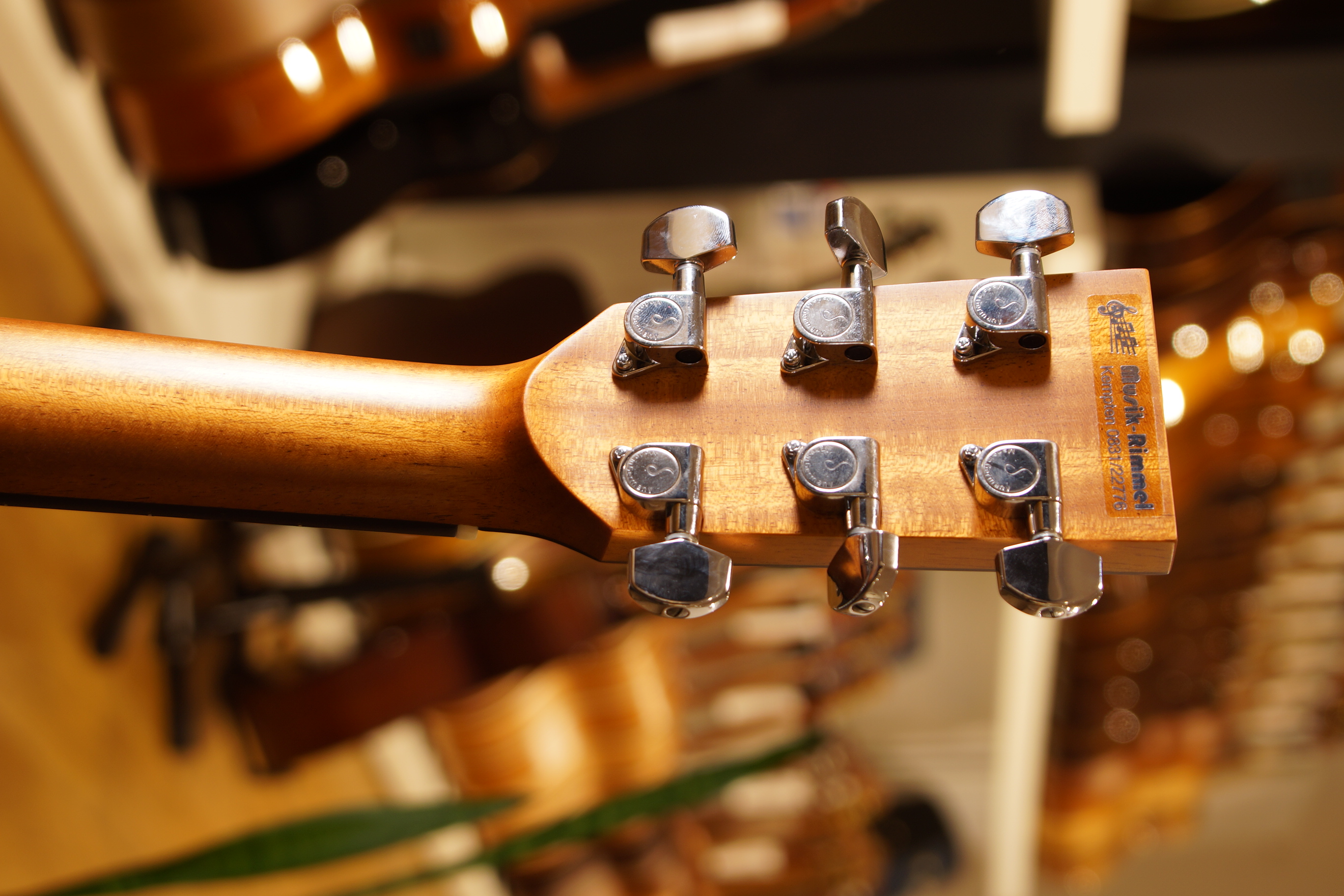 Lakewood M-14 Bj. 2000 Sondermodell gebraucht mit Koffer