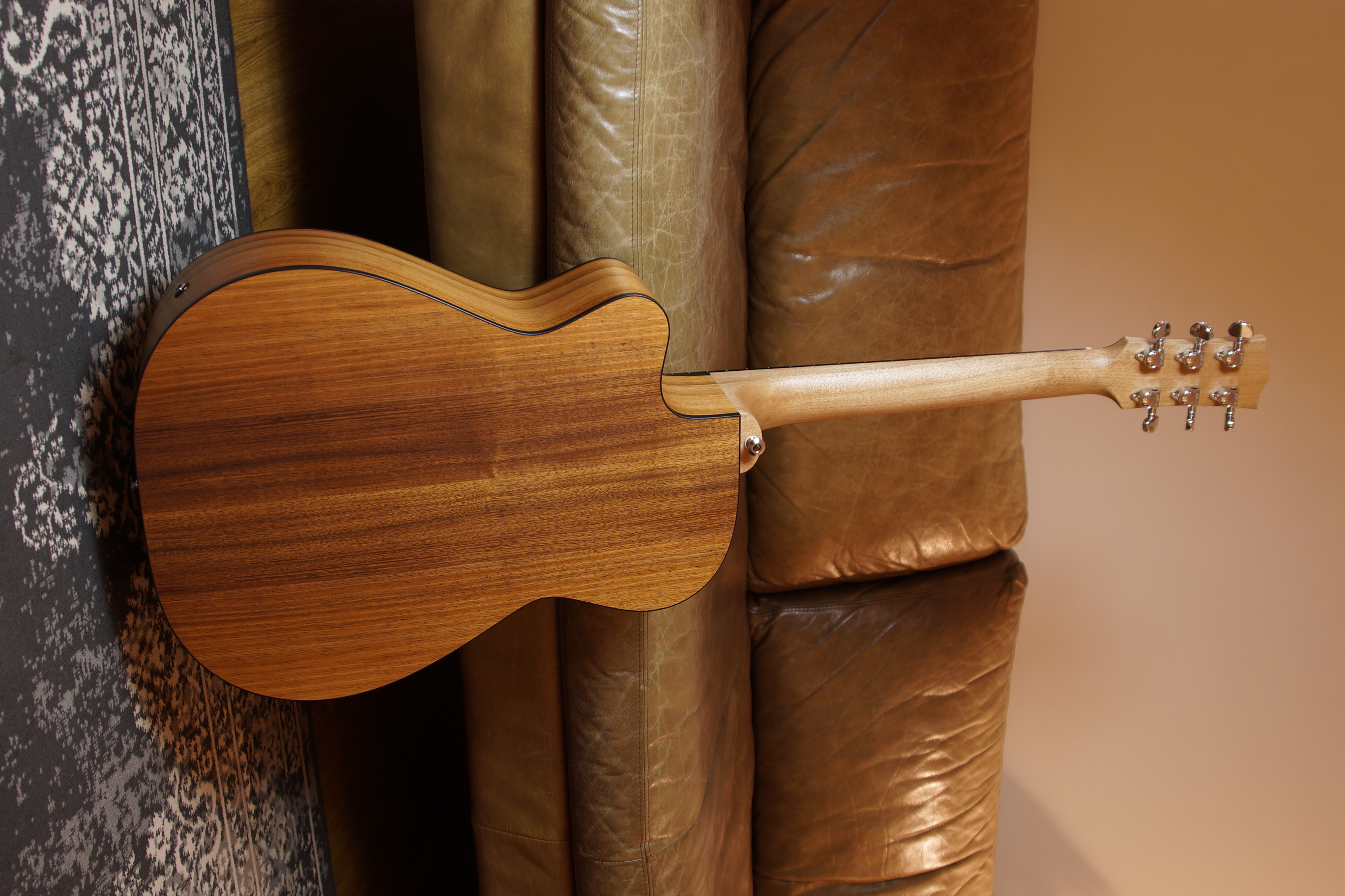 Maton SRS 808 C