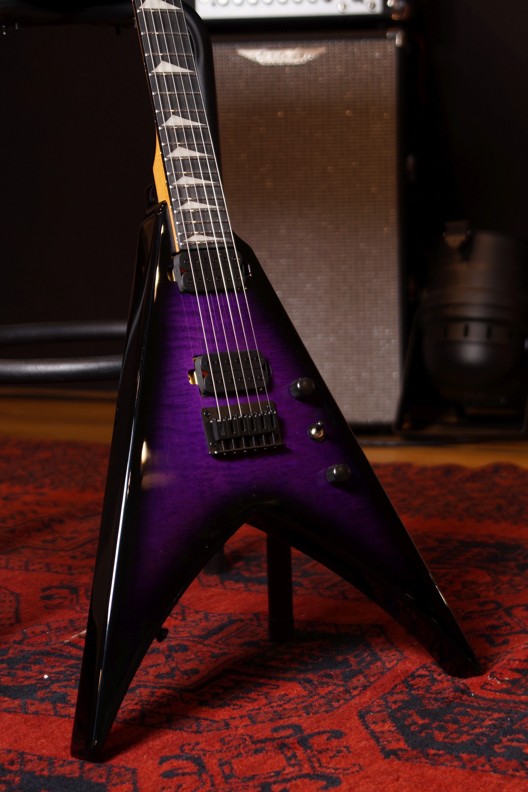 SPIRA Guitars V-500 TPP E Transparent Purple