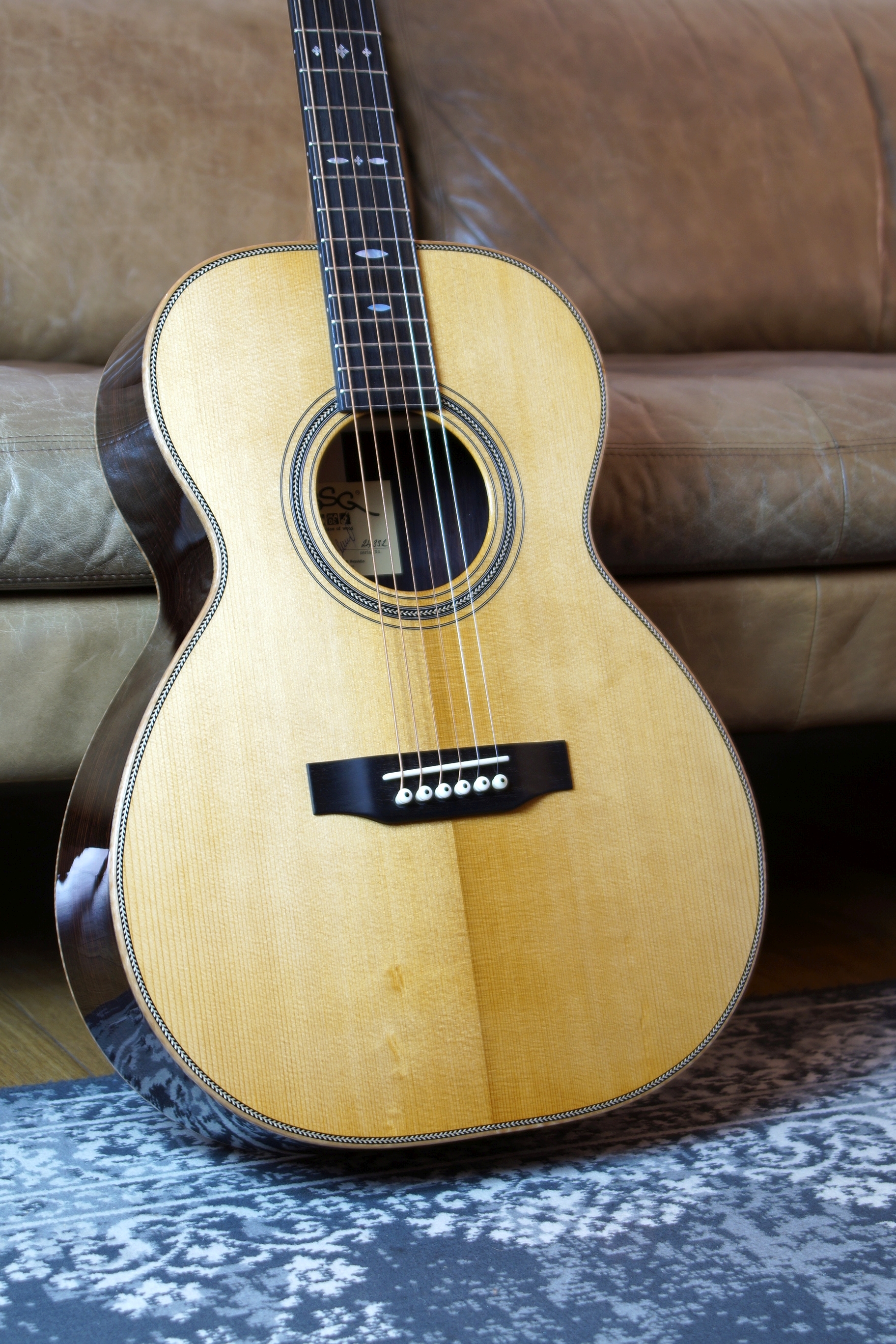 BSG OM 27 F - Rosewood / Baked Spruce