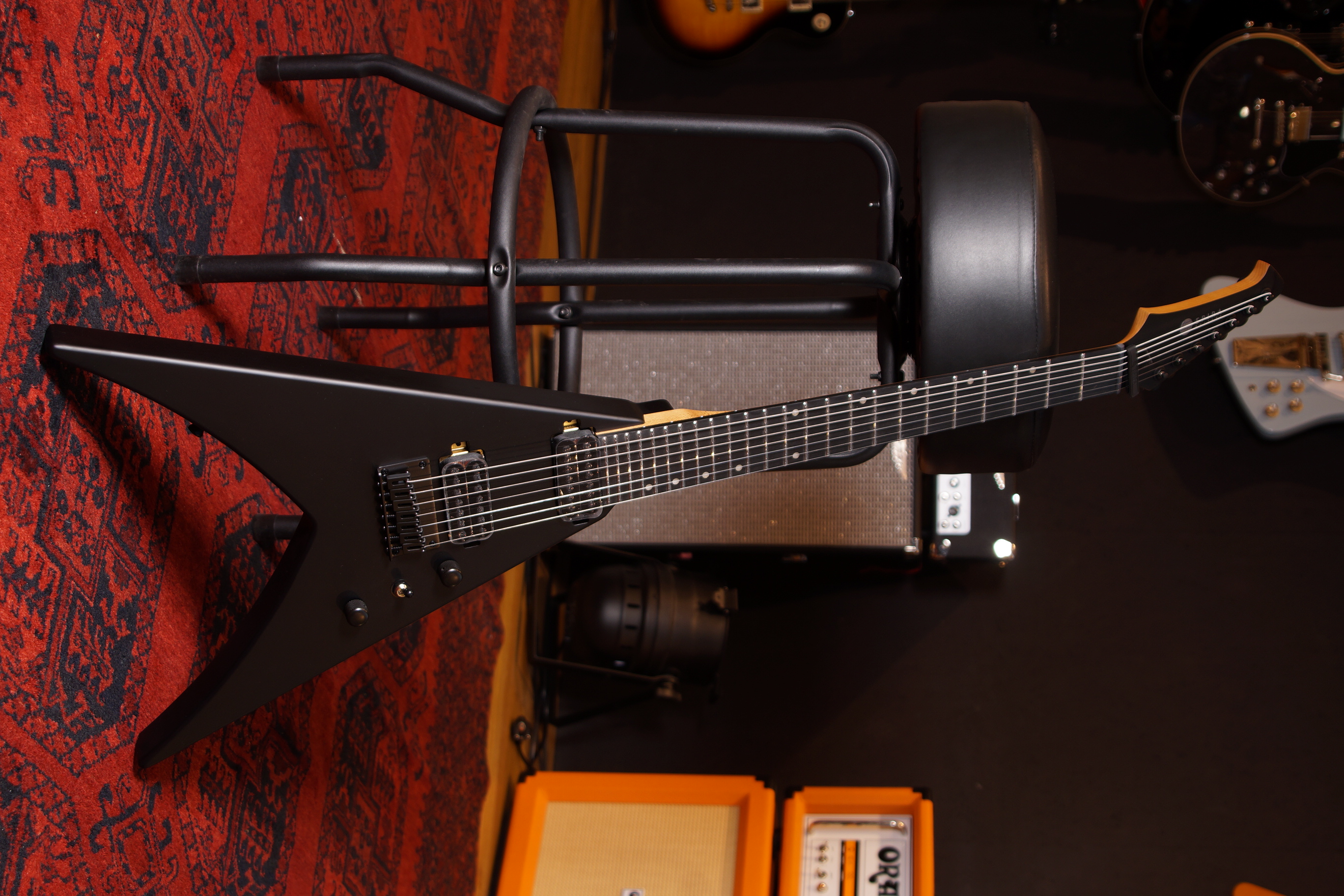 SPIRA Guitars V-407 MBK Satin Black
