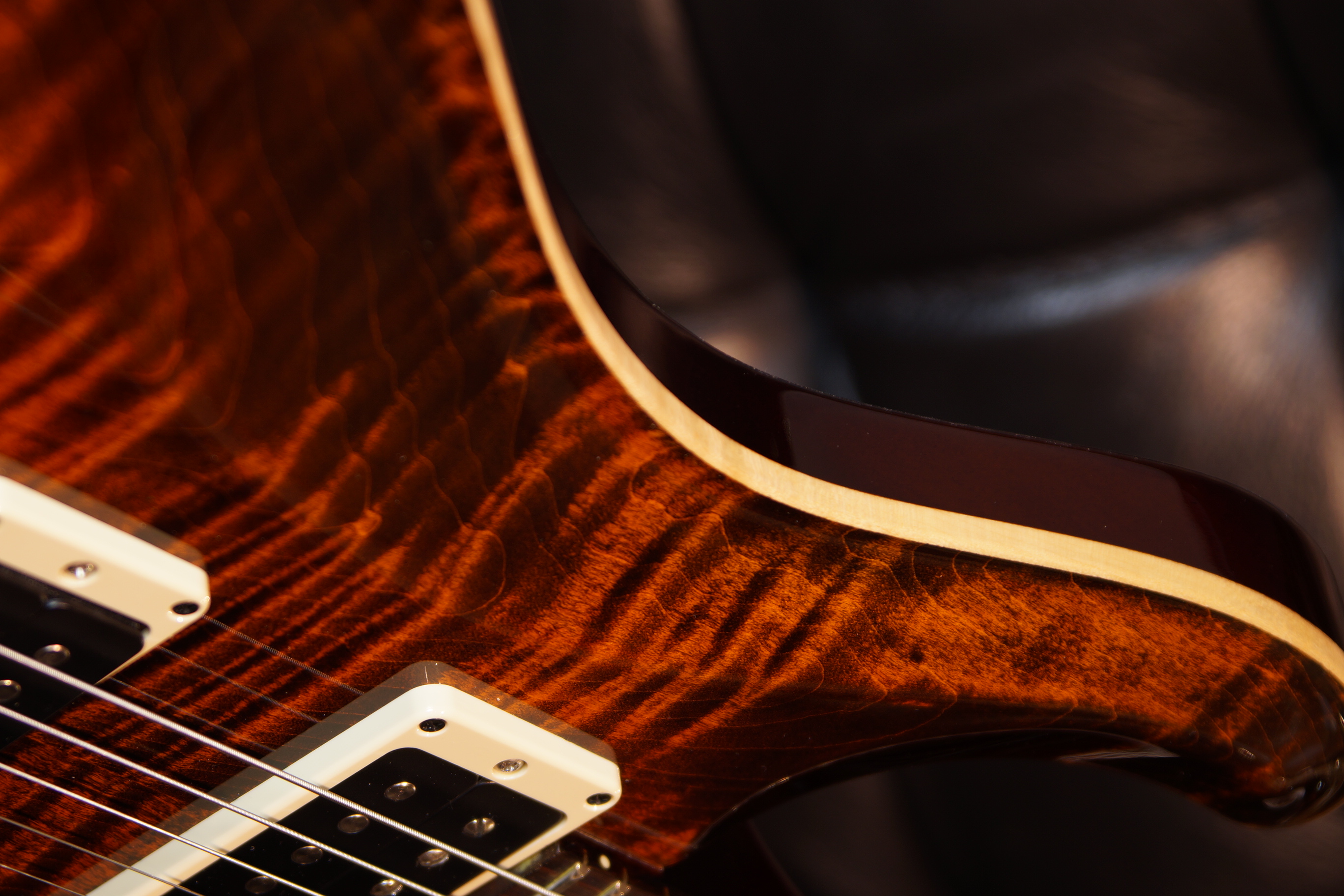 PRS Custom 24 Thin Gen III 85/15 Orange Tiger