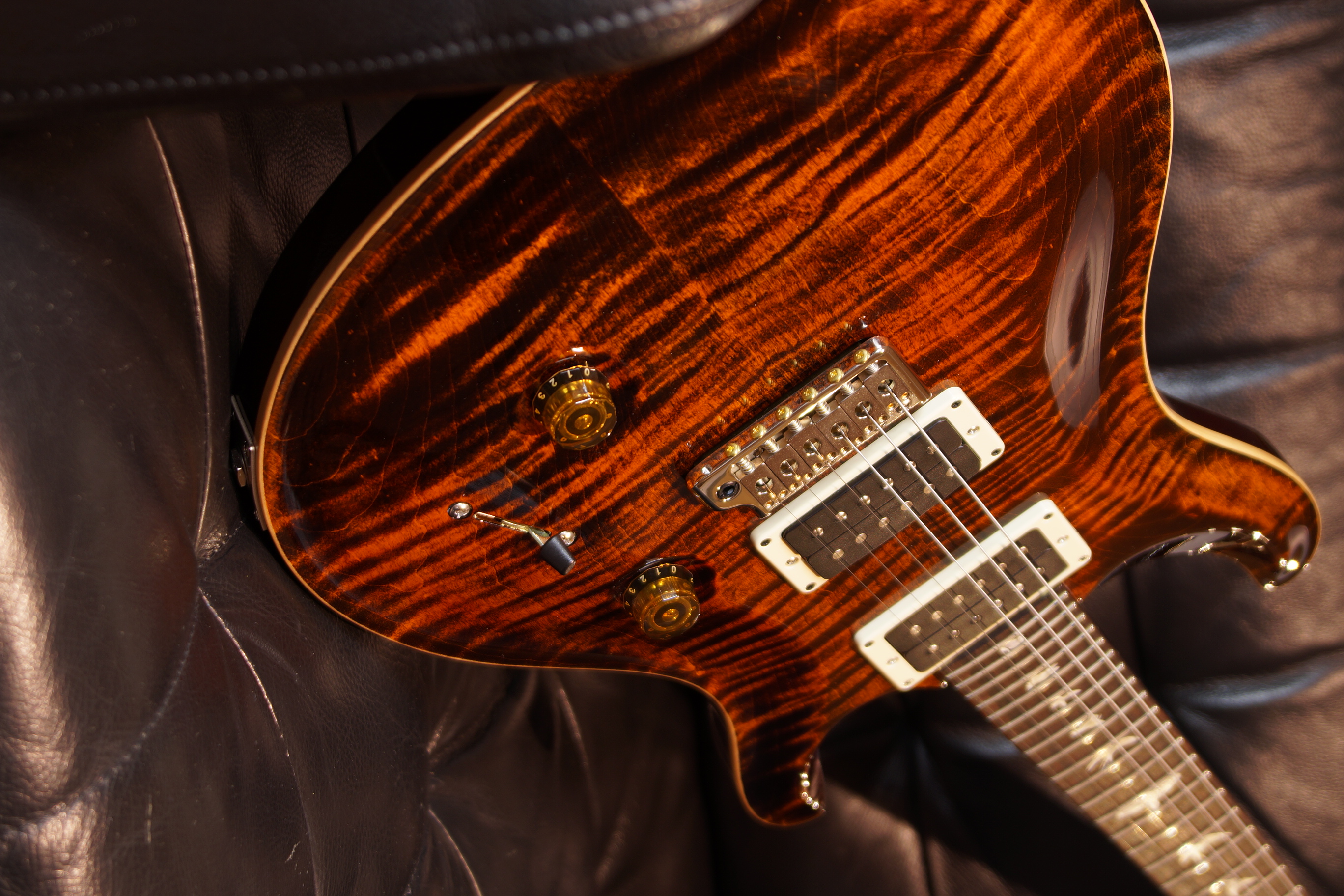 PRS Custom 24 Thin Gen III 85/15 Orange Tiger