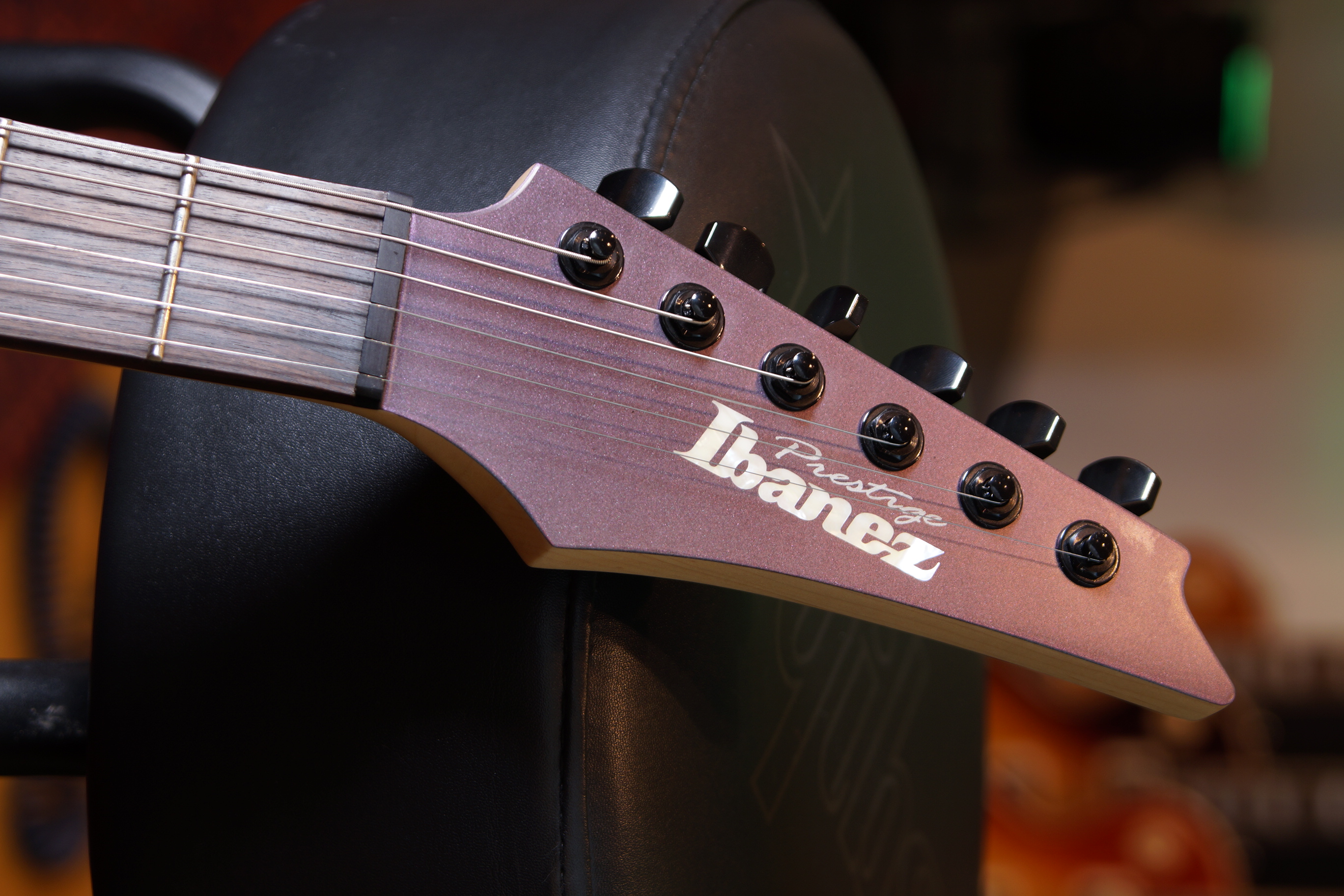 Ibanez Prestige RGD3121-PRF inkl. Koffer