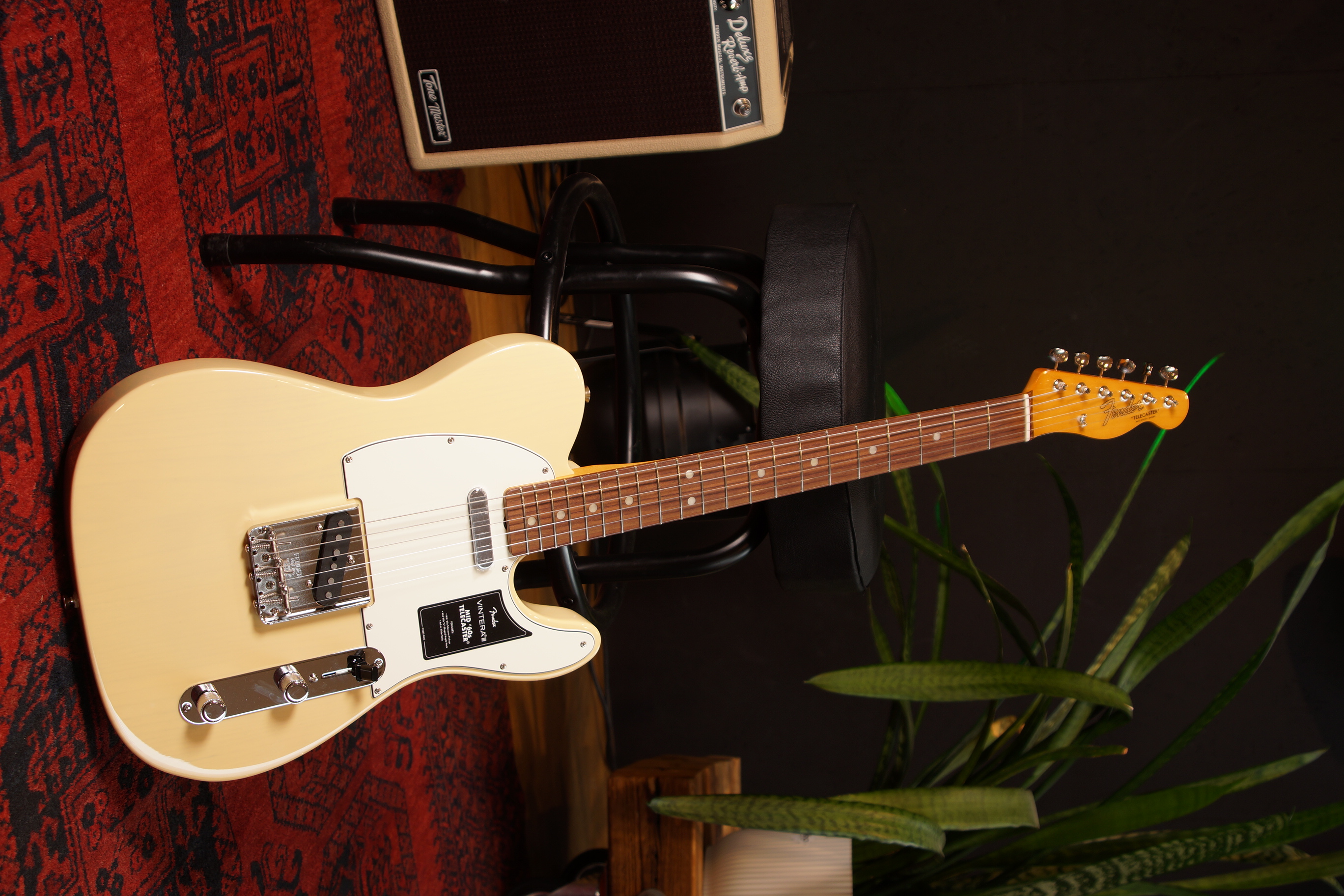 Fender Vintera® III Mid '60s Telecaster® Vintage Blonde