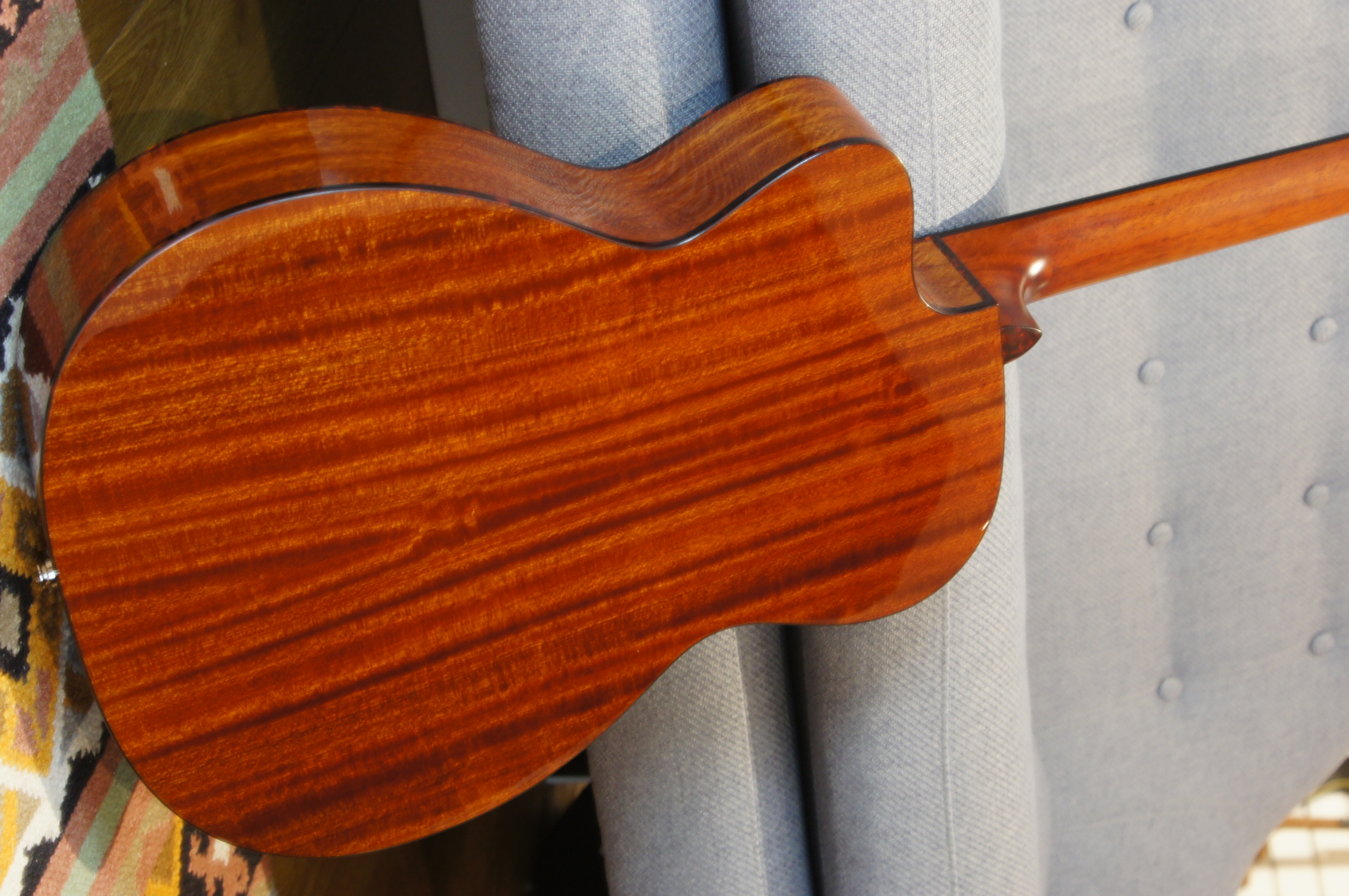 Eastman E1OMCE-DLX
