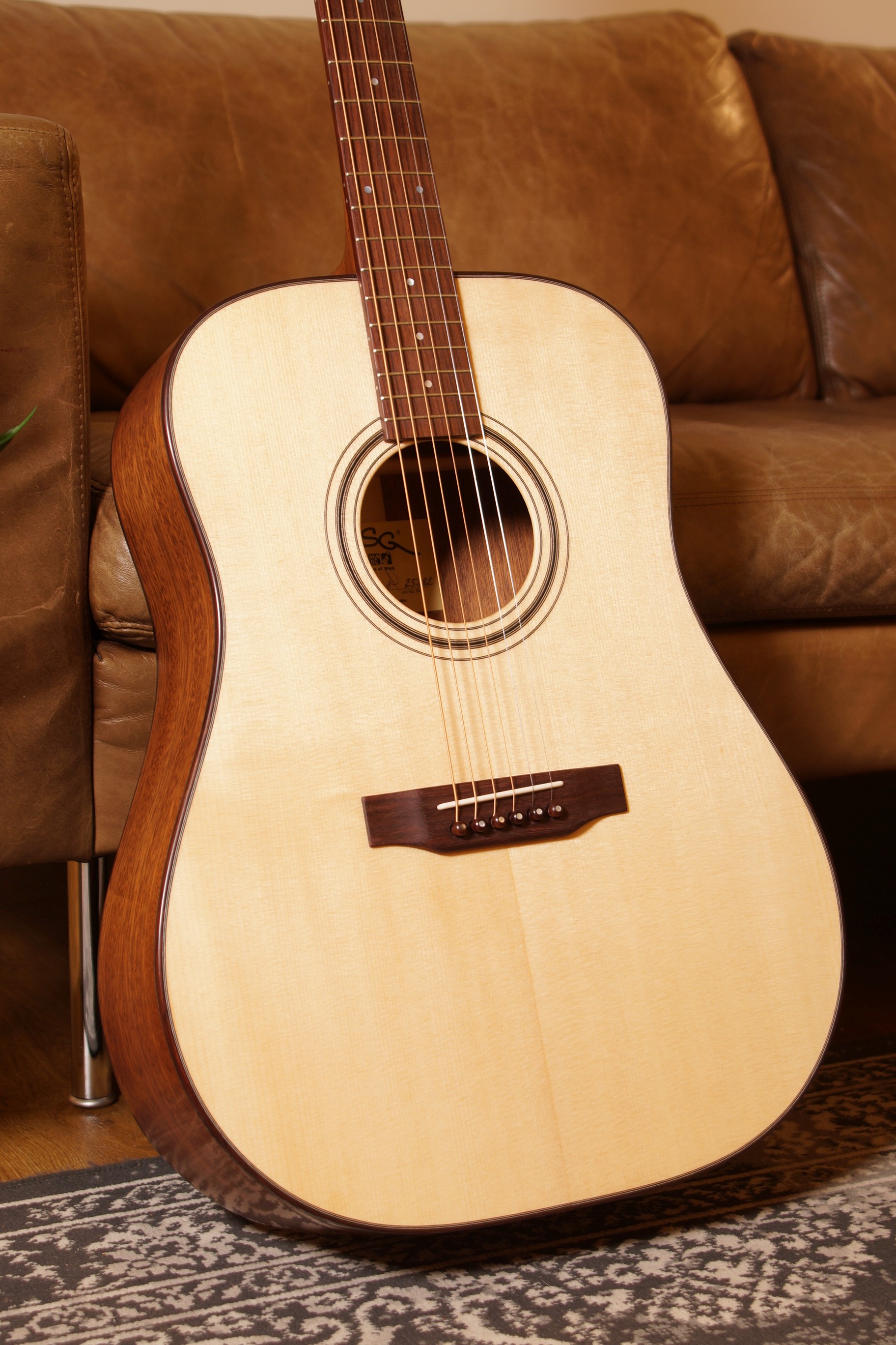 BSG D10 Dreadnought Mahagonie - Fichte  - vollmassiv - Vintage Gloss