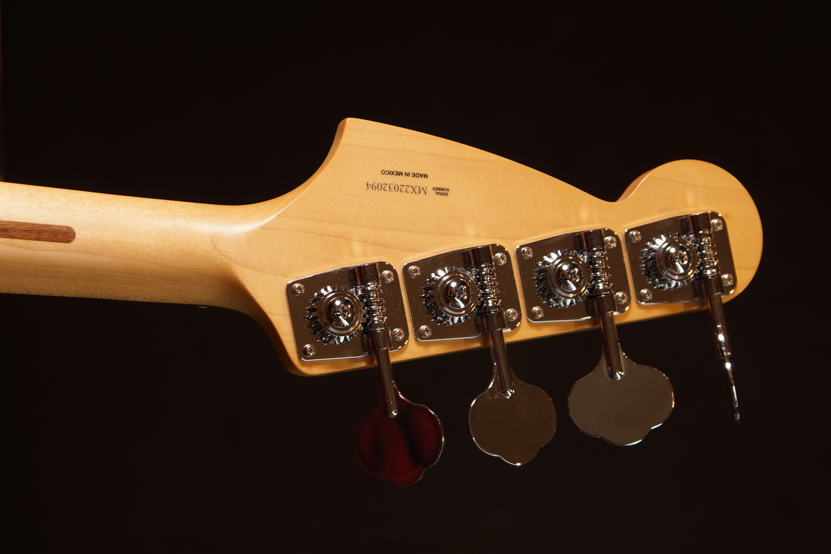 Fender Mustang Bass PJ Aged Natural - Retoure