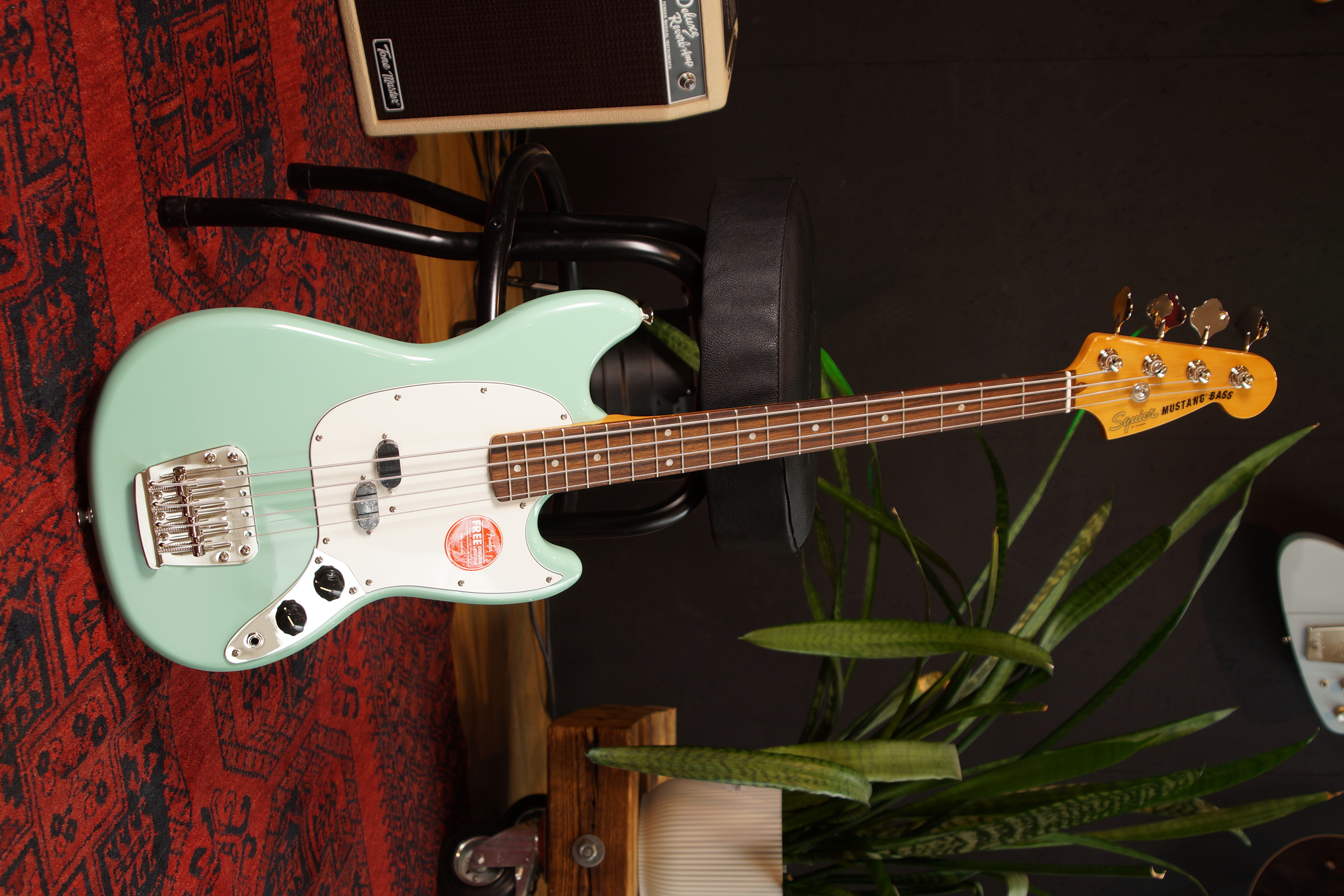Squier Classic Vibe '60s Mustang® Bass Surf Green