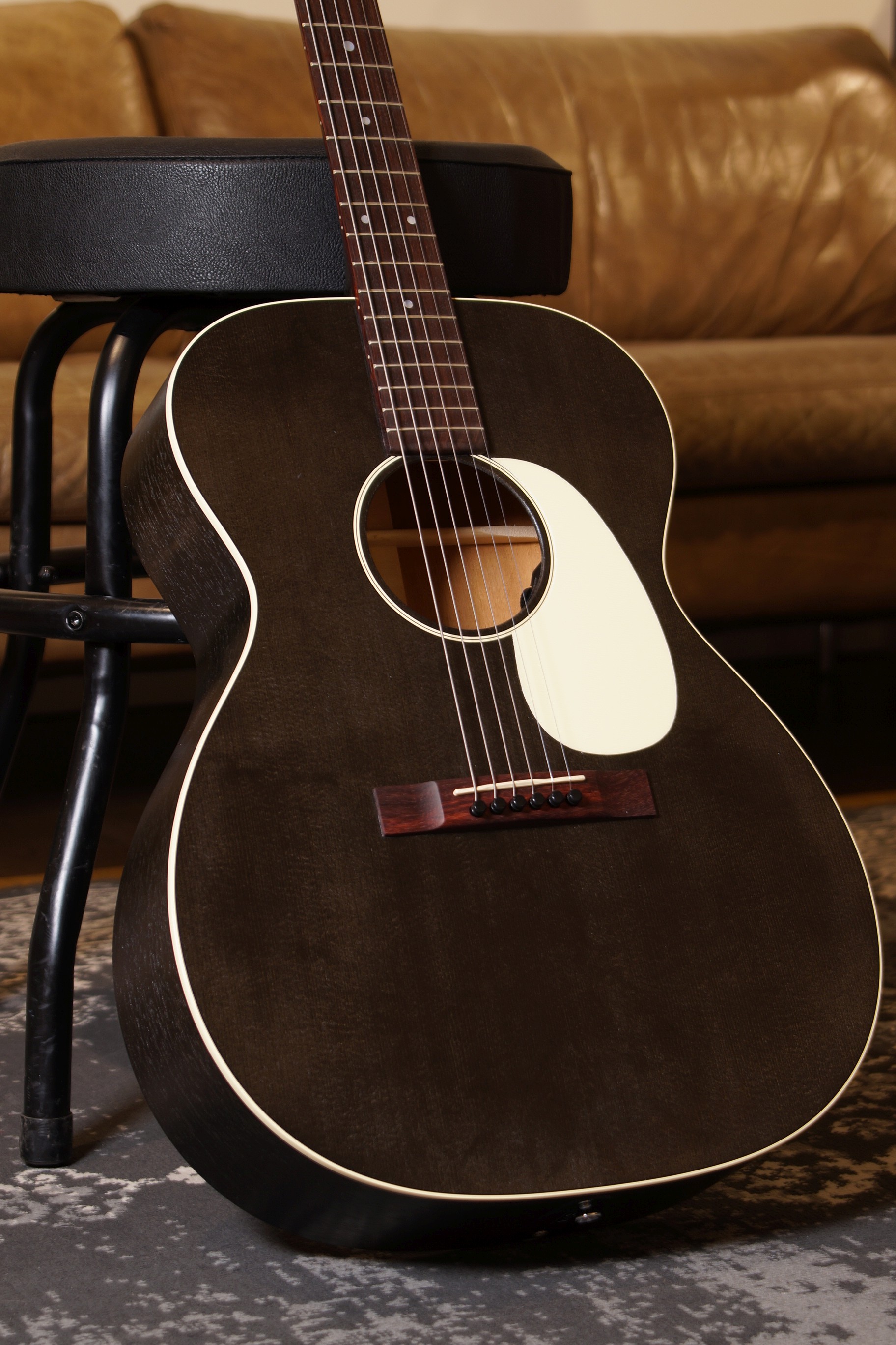 Martin 000-17E Black Smoke