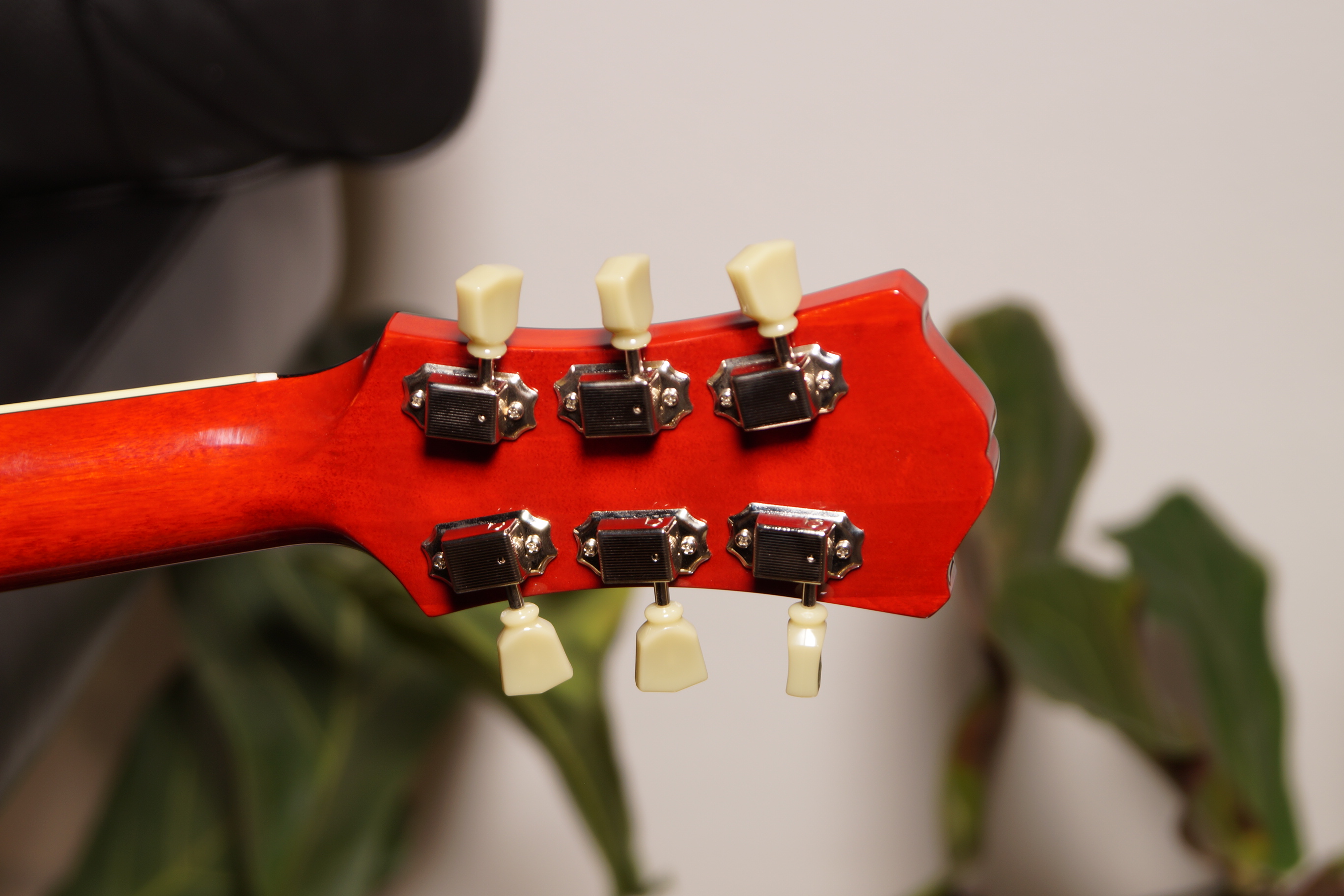Eastman T386-RD Red