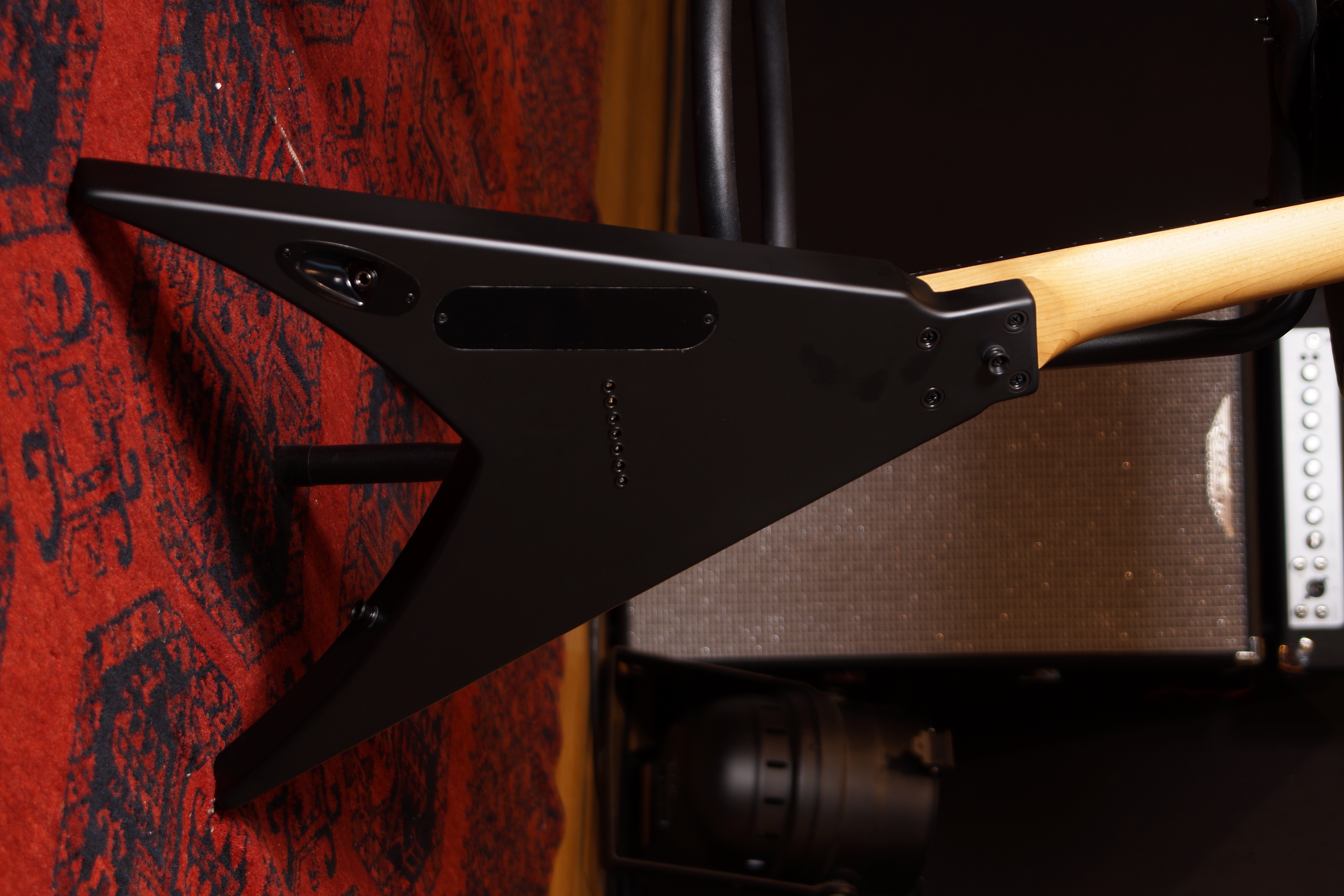 SPIRA Guitars V-407 MBK Satin Black